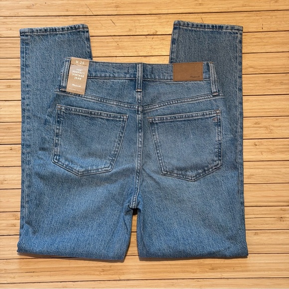 Madewell NWT Light Wash Denim Jeans - Picture 8 of 9